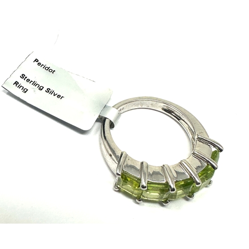 218 - Sterling Silver Peridot ring