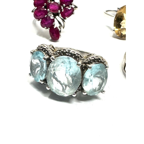 223 - 4 vintage sterling silver gemstone set rings