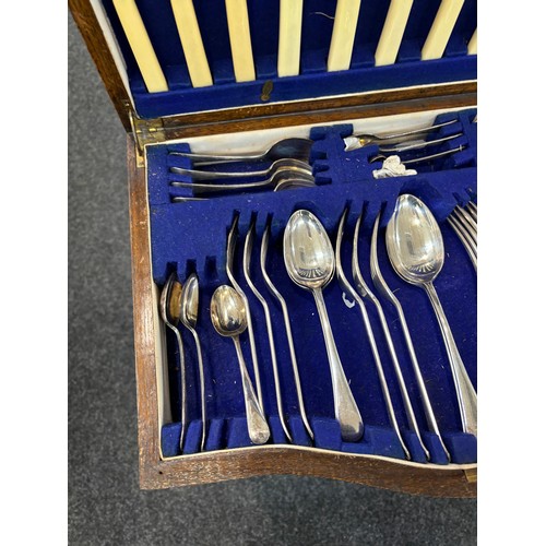 315 - Canteen of cutlery by The Wentworth Works EPNS, on a stand, measures approximately 33 inches tall 18... 