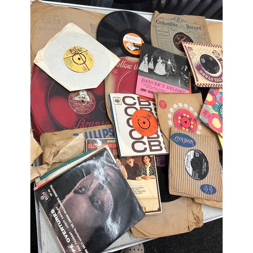 203 - Selection of vintage 45s and LPS records to include Harry Secombe, Follow The Stars etc