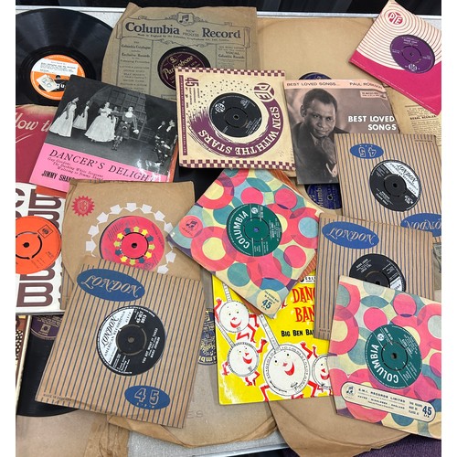 203 - Selection of vintage 45s and LPS records to include Harry Secombe, Follow The Stars etc