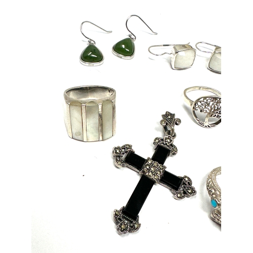 235 - selection of silver jewellery inc rings earrings cross pendant weight 53g