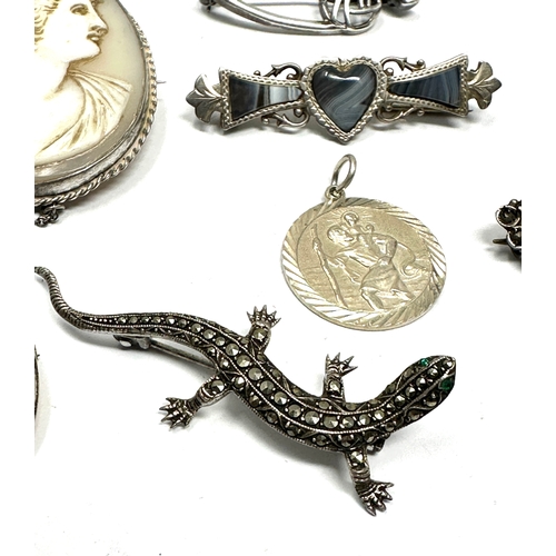 238 - selection of vintage silver brooches etc