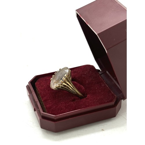 427 - Ladies 9ct gold stone set dress ring total weight 3.8 grams ring size N