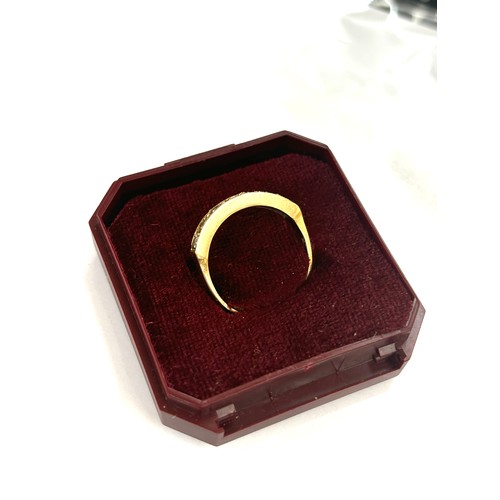 402 - 9ct gold Stone set ring, total weight 2.4grams ring size O