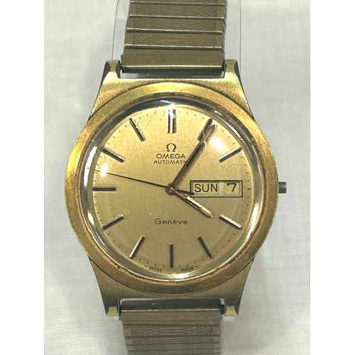 439 - 1970'S Omega Geneve with gold plated stainless steel case. Gold coloured dial with baton numerals an... 