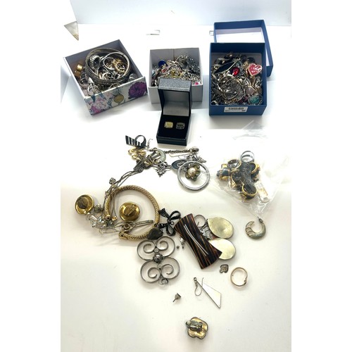 468 - Selection of ladies costume jewellery