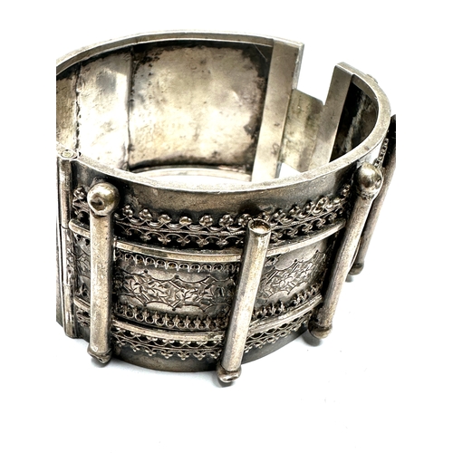 252 - victorian silver cuff bangle measures approx 4cm wide missing small ball as shown weight 52g