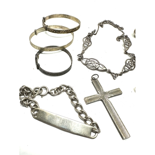 268 - Selection of silver jewellery includes christening bracelets pendants etc weight 60g