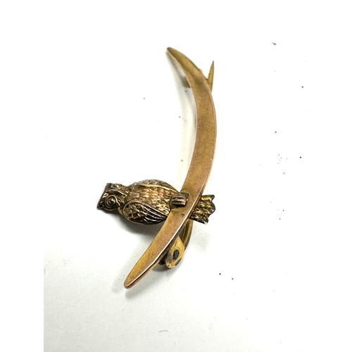 165 - Vintage 9ct gold owl on branch brooch measures approx 4cm wide weight 1.5g