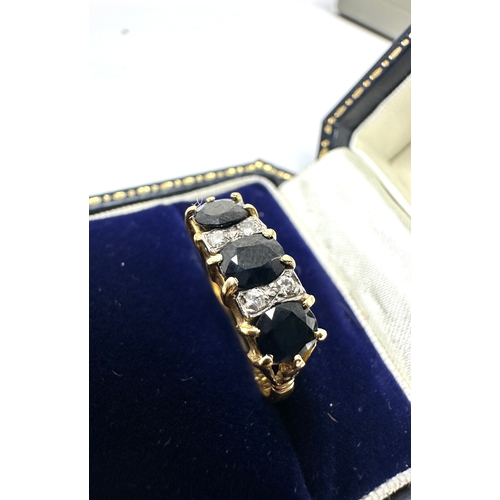 167 - 18ct gold sapphire & diamond ring weight 3.5g