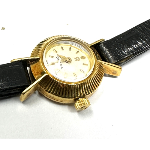 452 - Vintage Boxed 18ct gold ladies omega wristwatch 482 cal the watch is ticking