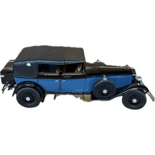 100 - Franklin mint 1930 Bugatti royale coupe Napoleon, 1929 Rolls Royce Phantom I cabriolet de ville both... 