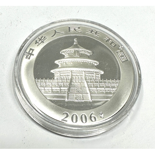 471 - 2006 China 10 YUAN Panda Silver Coin 1oz 999 silver in capsule