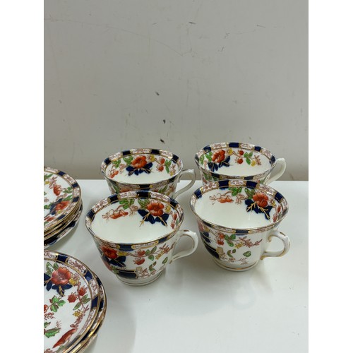 48 - Part tea service in the style of imari derby 11 pieces