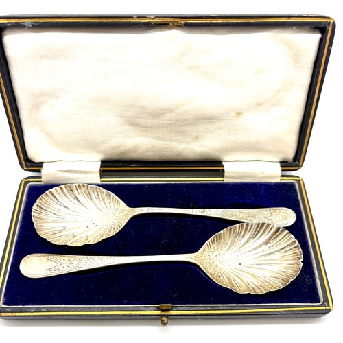 379 - Cased set of Silver spoons, Sheffield 1894, total weight 43 grams