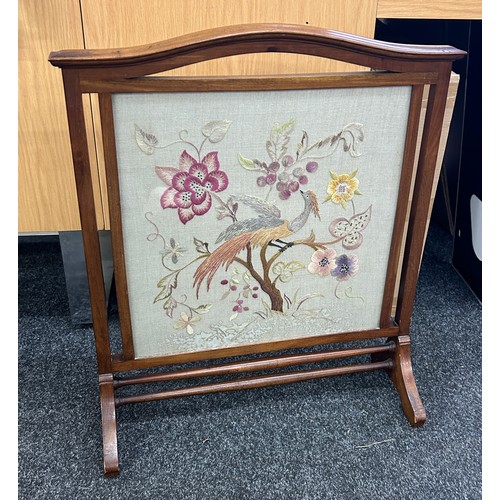 336 - Edwardian mahogany tapestry fire screen measures approximately 29 inches tall x 25 wide