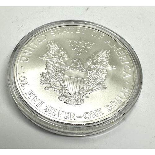 372 - 2008 fine 999 silver 1 oz liberty dollar in capsule