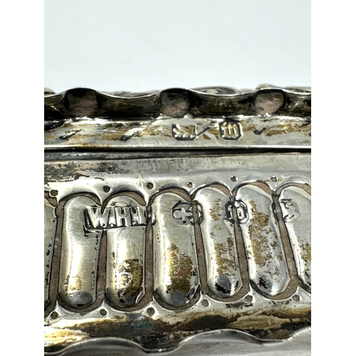 54 - Antique silver trinket box measures approx 6.5cm by 5cm height 2.5cm Birmingham silver hallmarks