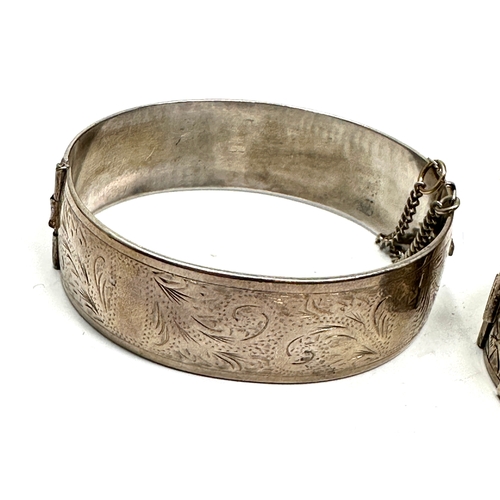 282 - 2 vintage silver cuff bangles weight 83g