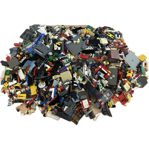 147 - Approximately 4KG Bag of assorted Lego pieces