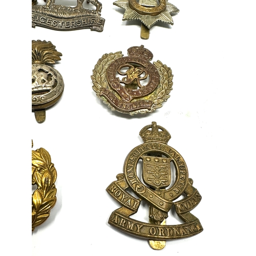 430 - 10 military cap badges