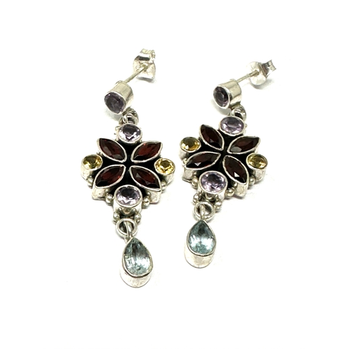 304 - 6 pairs of silver gemstone set earrings