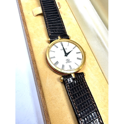 458 - Boxed gucci quartz wristwatch not ticking untested possibly needs new battery