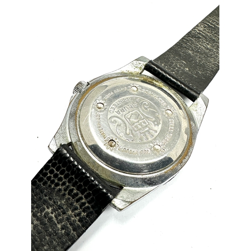 472 - Vintage Gents sicura 400 wristwatch the watch is ticking