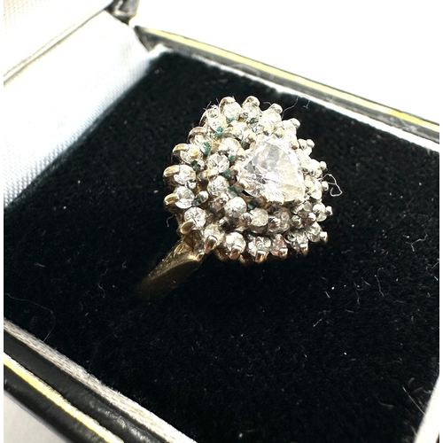 195 - 9ct gold white gemstone cluster ring weight 3.2g