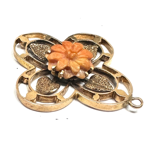 81 - Vintage gold & coral pendant weight 3.7g xrt tested as at least 9ct gold measures approx 3.1cm by 2.... 