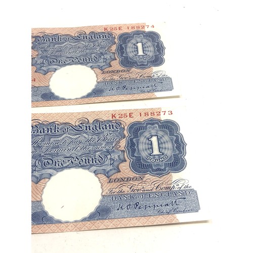 419 - 2 consecutive number vintage bank of england Peppiatt one pound notes