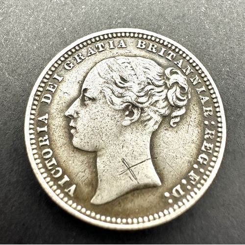 450 - Victorian 1876 shilling