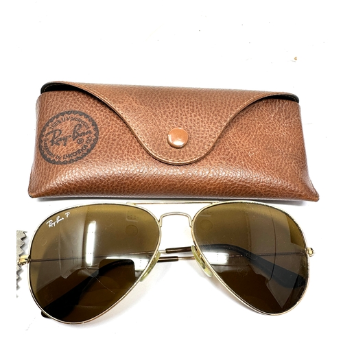 500 - 2 cased vintage ray-ban sunglasses