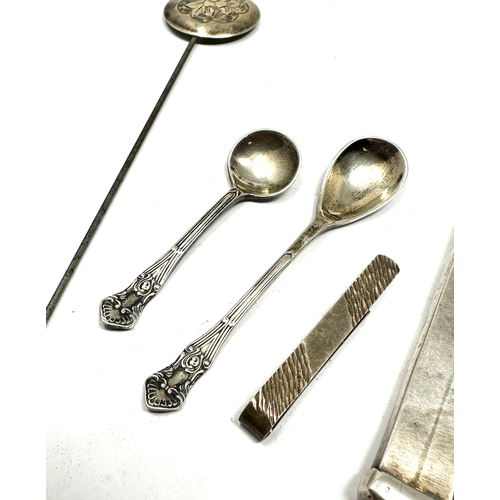 36 - selection of vintage silver items inc salt spoons pencils & hat pin etc