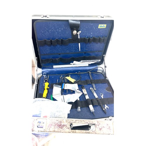 344 - Selection of assorted tools includes screw driver, leveler etc