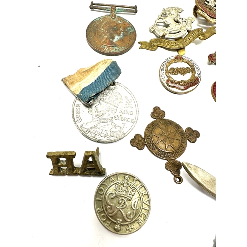 467 - selection of military badges etc inc fire brigade police medal etc