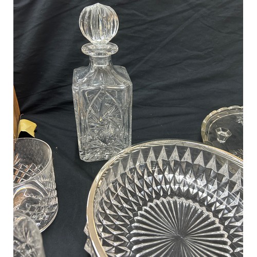 48 - Selection of assorted glassware to include set of 6 Watford glasses, a decanter, a bowl and glass an... 