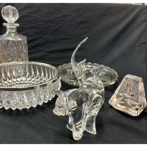 48 - Selection of assorted glassware to include set of 6 Watford glasses, a decanter, a bowl and glass an... 