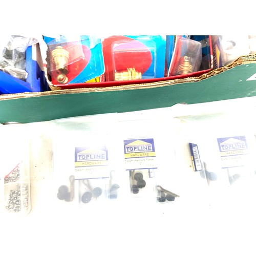 304 - Selection of assorted new screw kits, washers, brass lamp holders