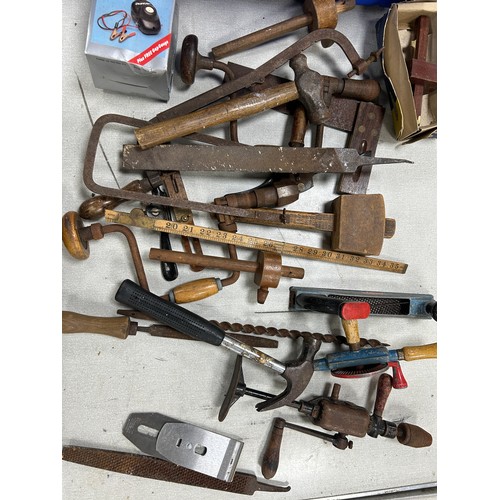 328 - Large quantity of wood working tools to include hammers, chisels etc