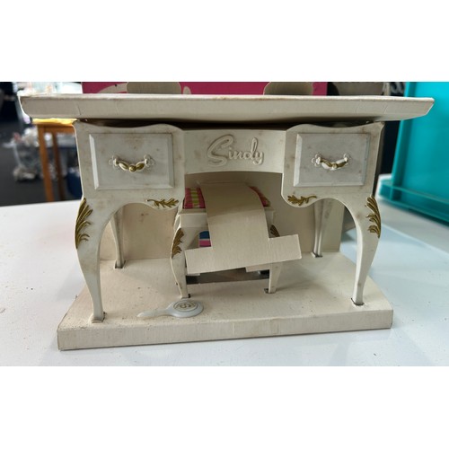 39 - Selection of boxed Sindy furniture includes Dressing table and stool, Bed and bedding, light up lamp... 