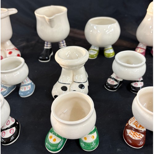 16 - Selection of Carltonware 'walking' pieces to include  condiment, jug, sugar bowl, egg cups etc 12 pi... 