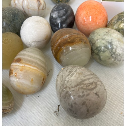 33 - Large selection of assorted onyx eggs