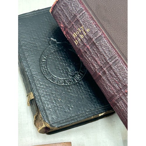 115 - Selection of small pocket vintage bibles