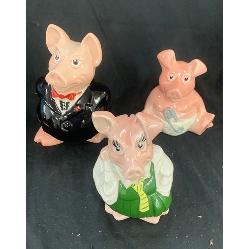 22 - Complete set of Natwest pigs with original stoppers, to include uncle Wesley