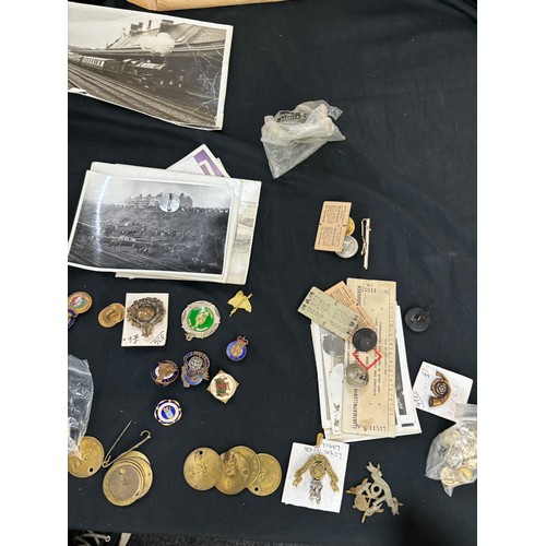 79 - Large selection of assorted cap badges etc