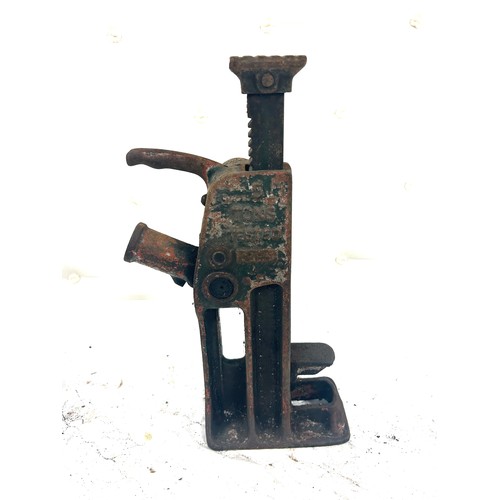 276 - Vintage 5 tonne Testco rail road ratchet jack