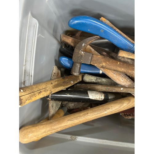 266 - Large selection of vintage and later hand tools