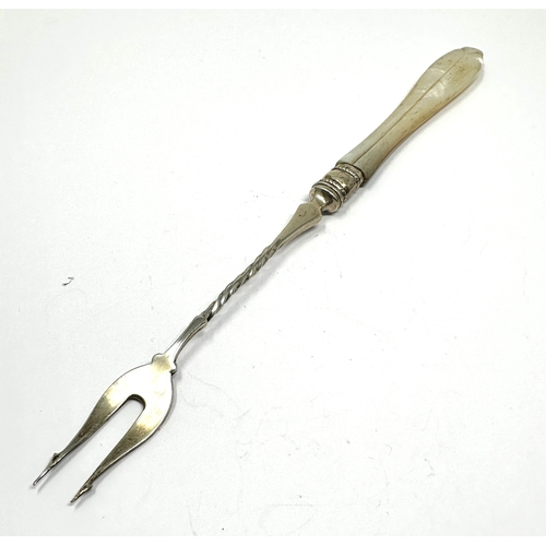 68 - Vintage silver & m.o.p handle pickle fork measures approx 19.5 cm